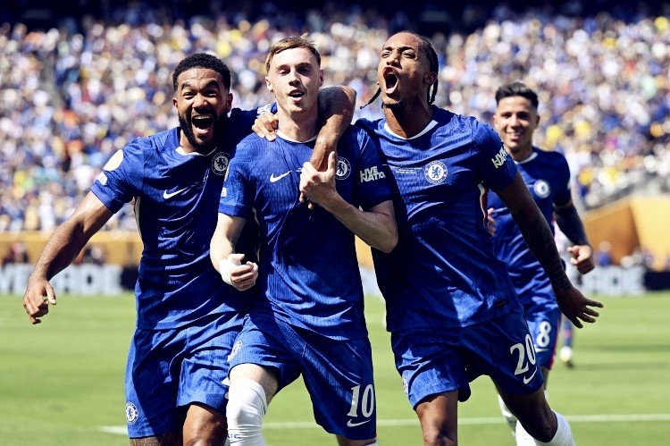 英超通关计划破产，巴黎这次遇到硬茬了